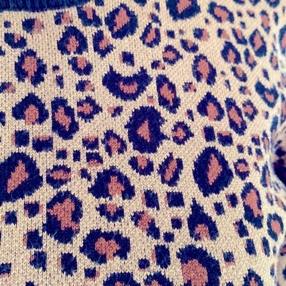 Tahari cheetah print knit sweater - Picture 5 of 6